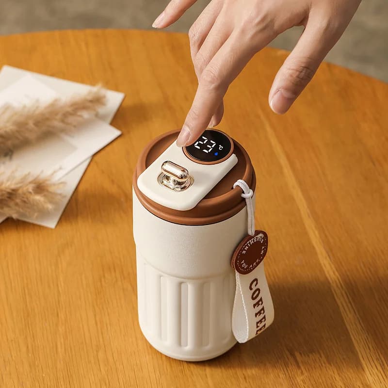 Kubek termiczny 450 ml z wyświetlaczem temperatury