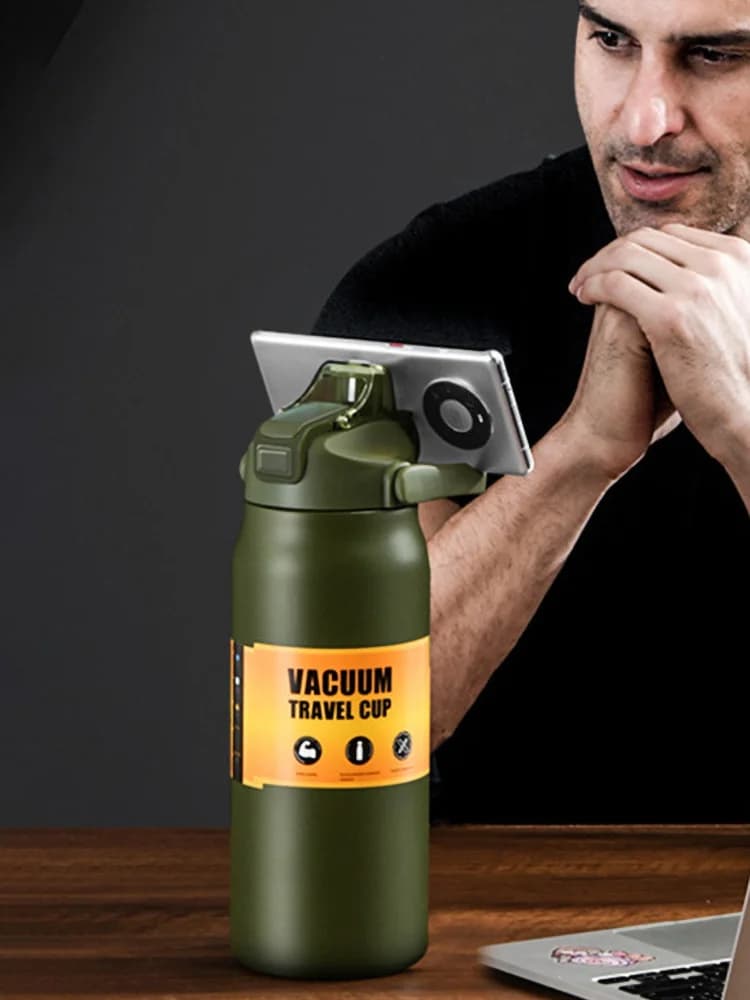 Outdoorowy kubek termiczny ze słomką 0.8-1.5L
